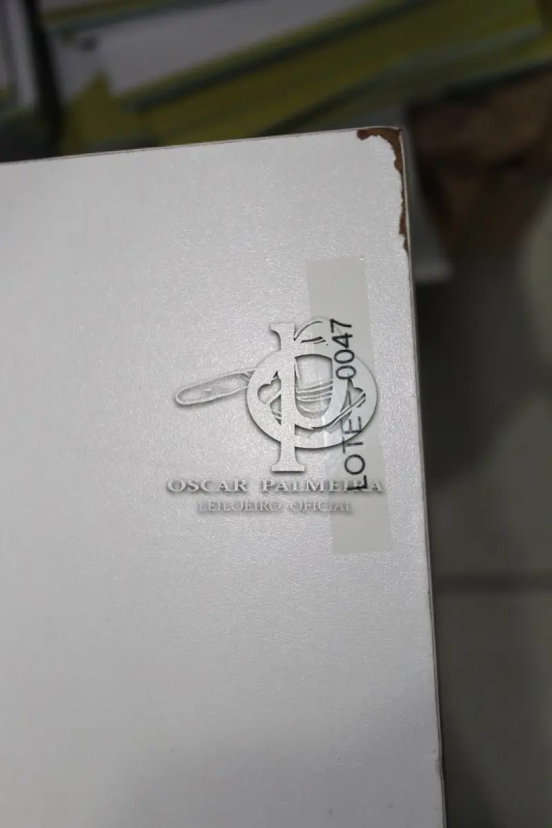 LOTE 0047 - MÓVEL DE ESCRITÓRIO