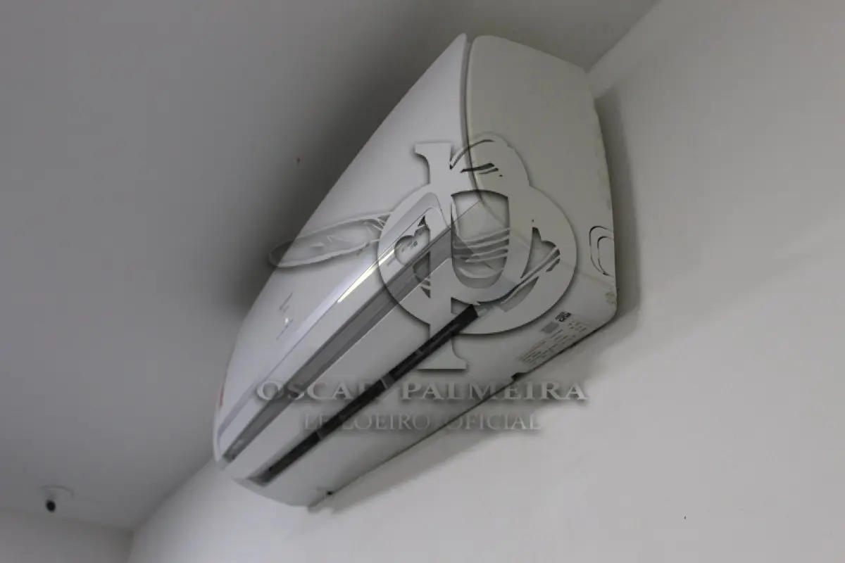 LOTE 0081 - AR CONDICIONADO