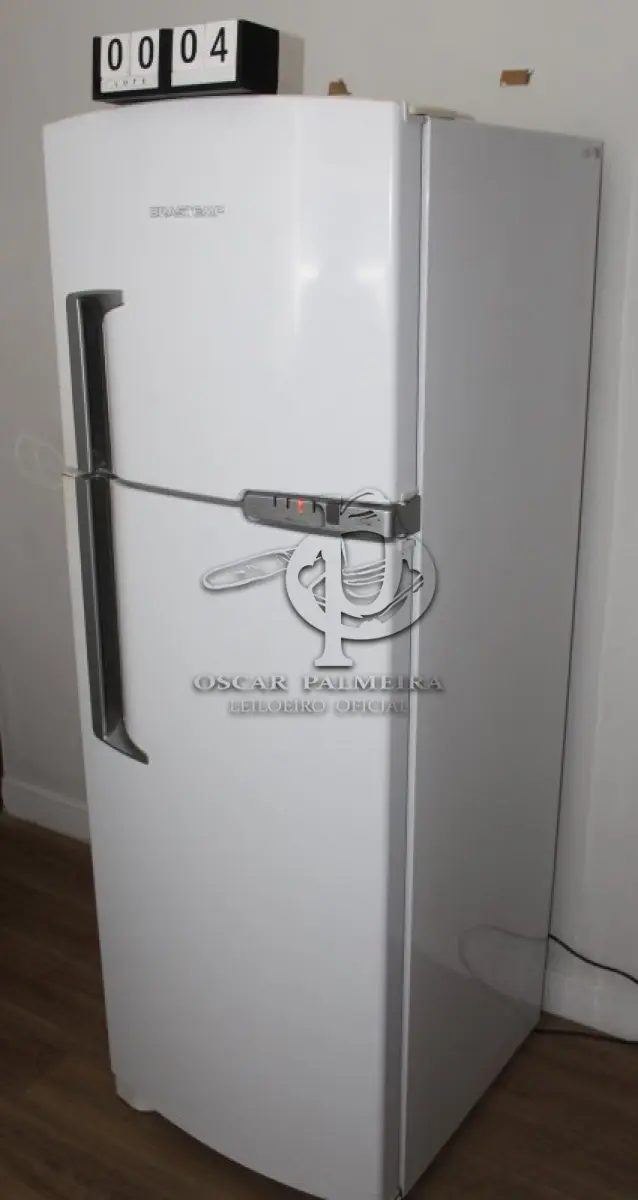 LOTE 004 - REFRIGERADOR BRASTEMP FROST FREE