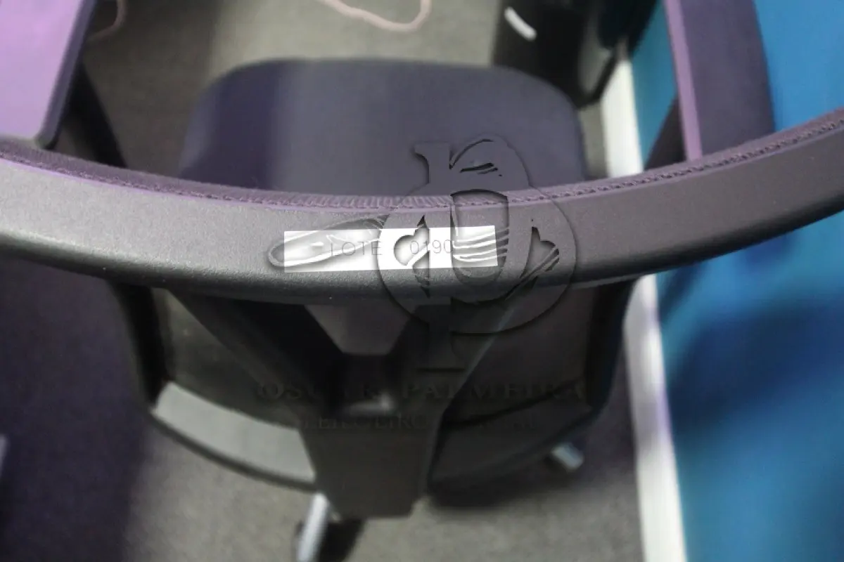 LOTE 0190 - MÓVEL DE ESCRITÓRIO