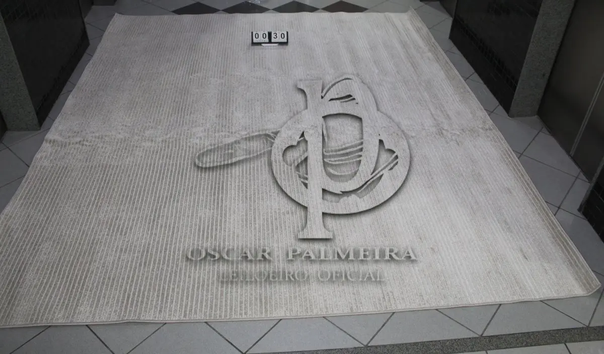 LOTE 030 - TAPETE SÃO CARLOS, TAMANHO 2,50M X 2,90M