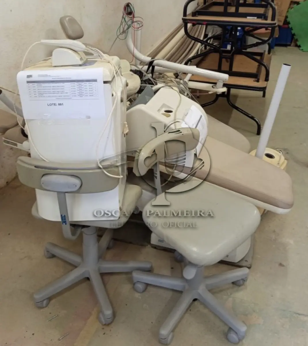 LOTE 001 - CONJUNTO DE EQUIPAMENTOS ODONTOLOGICOS