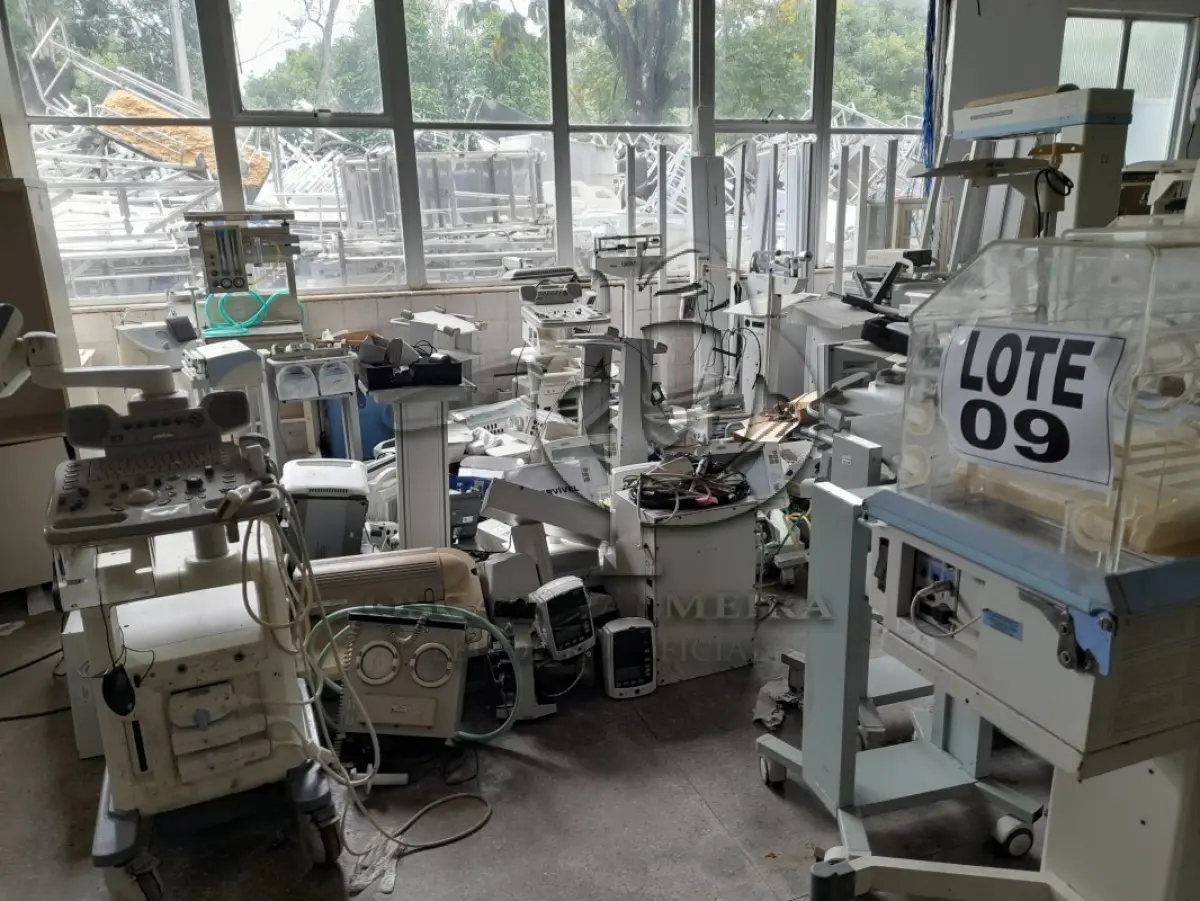 LOTE 009 - DIVERSOS MATERIAIS HOSPITALARES COMPOSTO