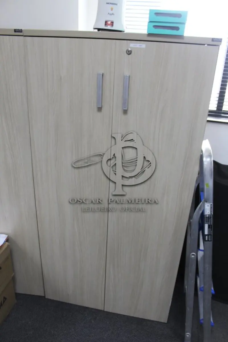 LOTE 0257 - MÓVEL DE ESCRITÓRIO