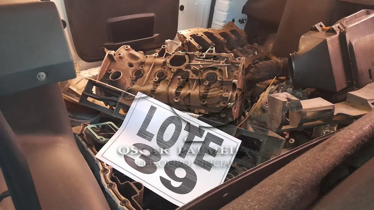 LOTE 039 - VEÍCULO: RENAULT/DUSTER 16 4X2 (MOTOR SOLTO E INCOMPLETO), ANO/MOD 2014/2015