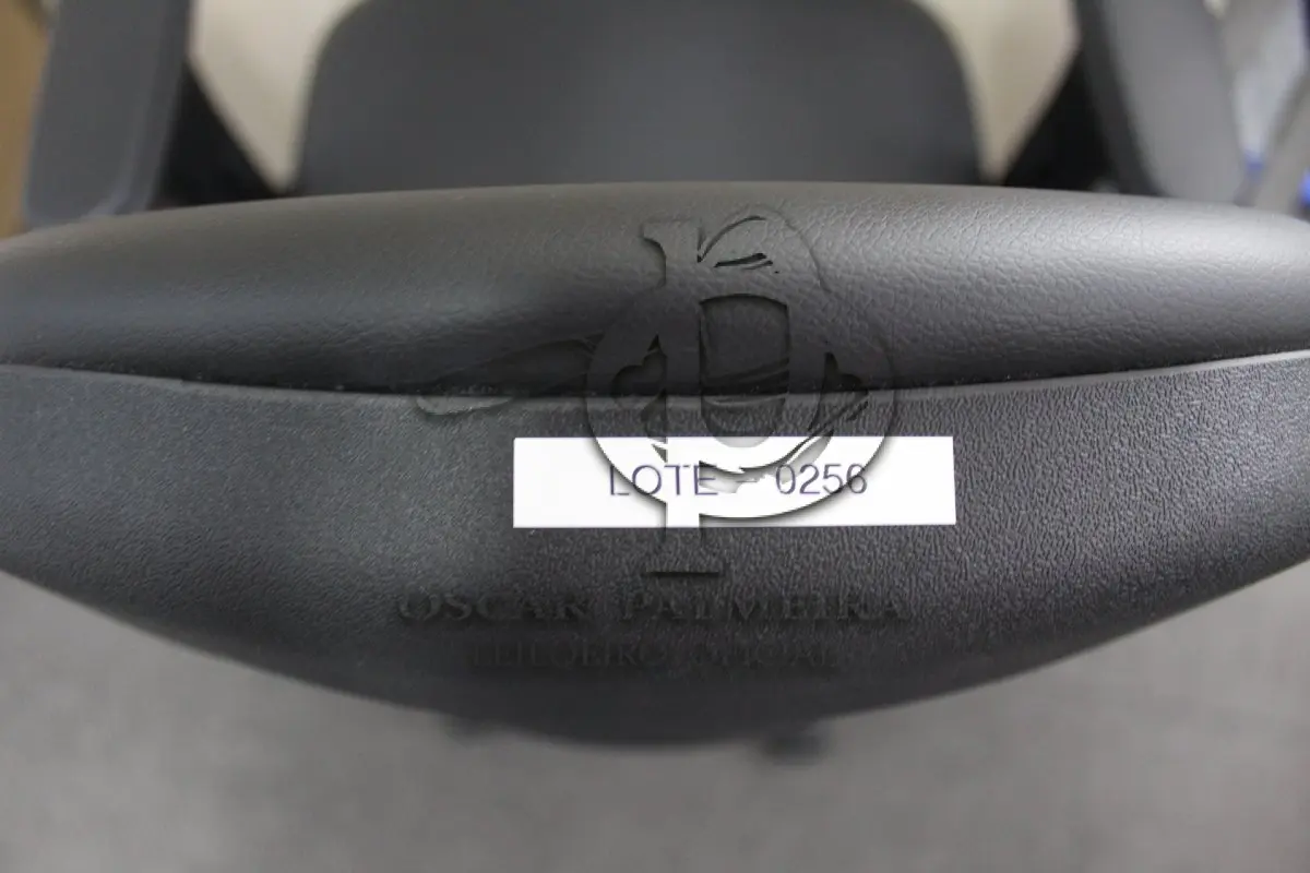 LOTE 0256 - MÓVEL DE ESCRITÓRIO