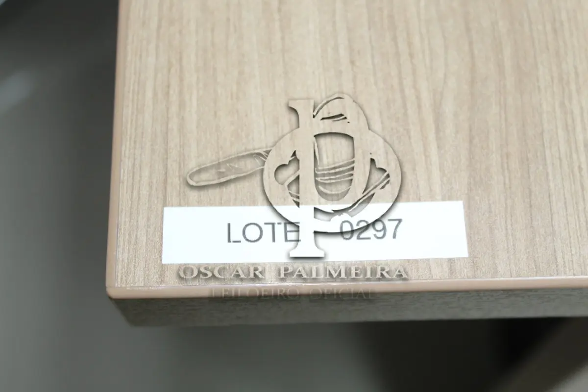 LOTE 0297 - MÓVEL DE ESCRITÓRIO