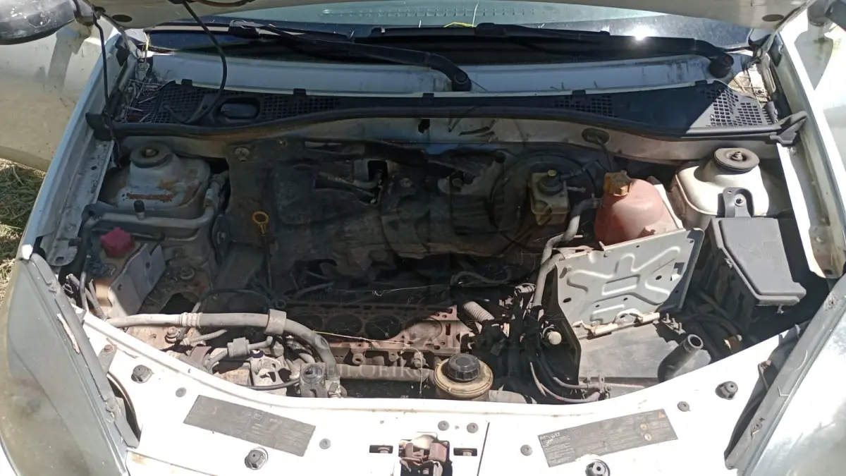 LOTE 001 - VEÍCULO: RENAULT/SANDERO EXP 16HP (MOTOR INCOMPLETO), ANO/MOD 2014/2014, ONUS GRAVAMES OU PENDÊNCIAS – POSSUI