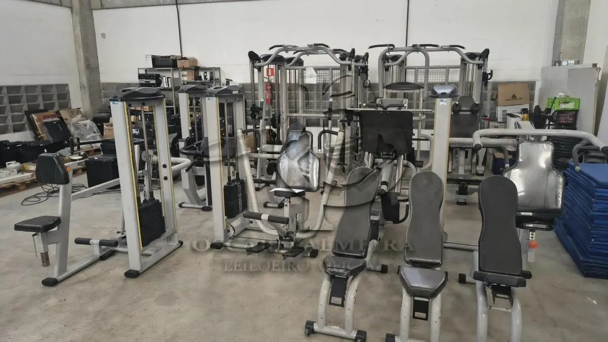 LOTE 009 - CONJUNTO DE EQUIPAMENTO GINASTICA