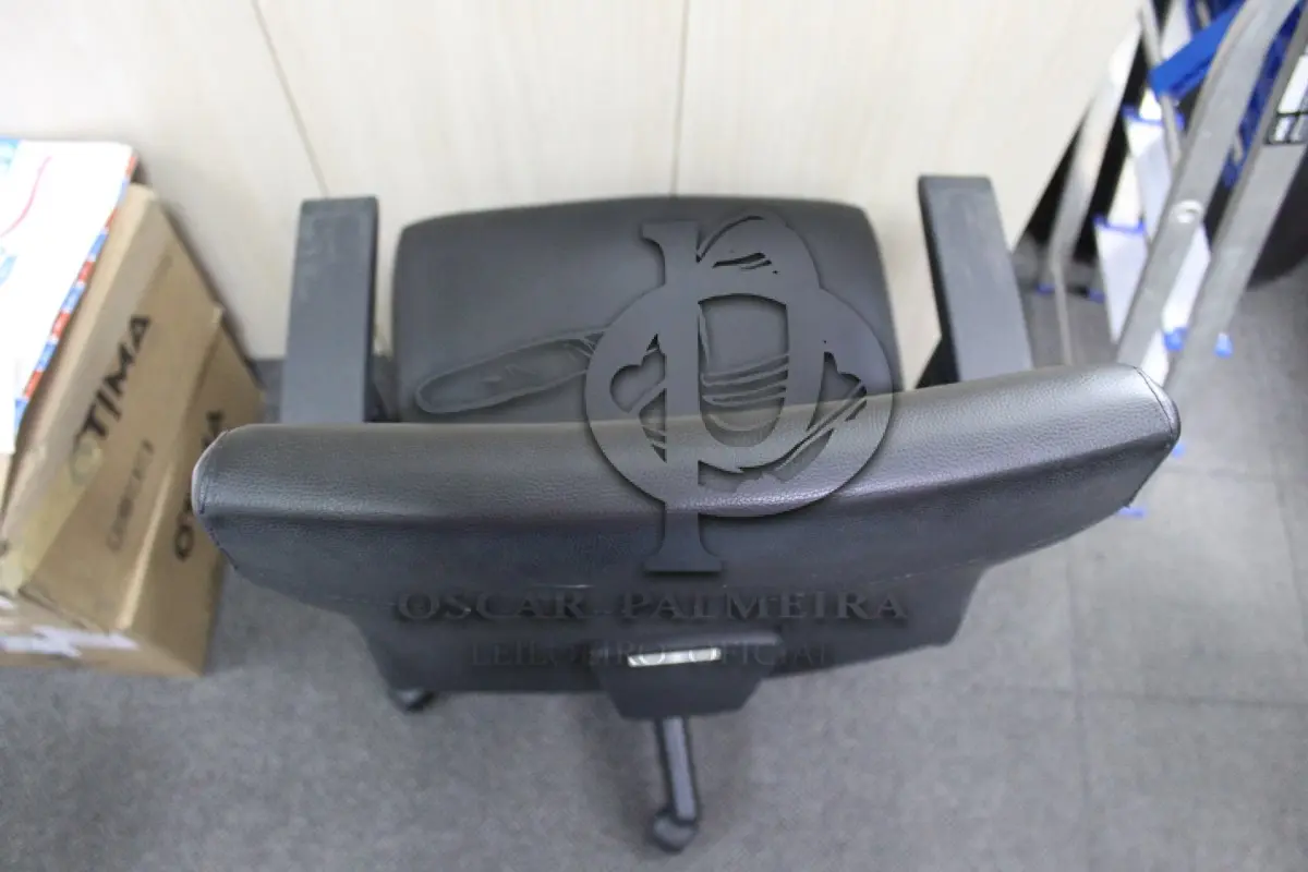 LOTE 0267 - MÓVEL DE ESCRITÓRIO