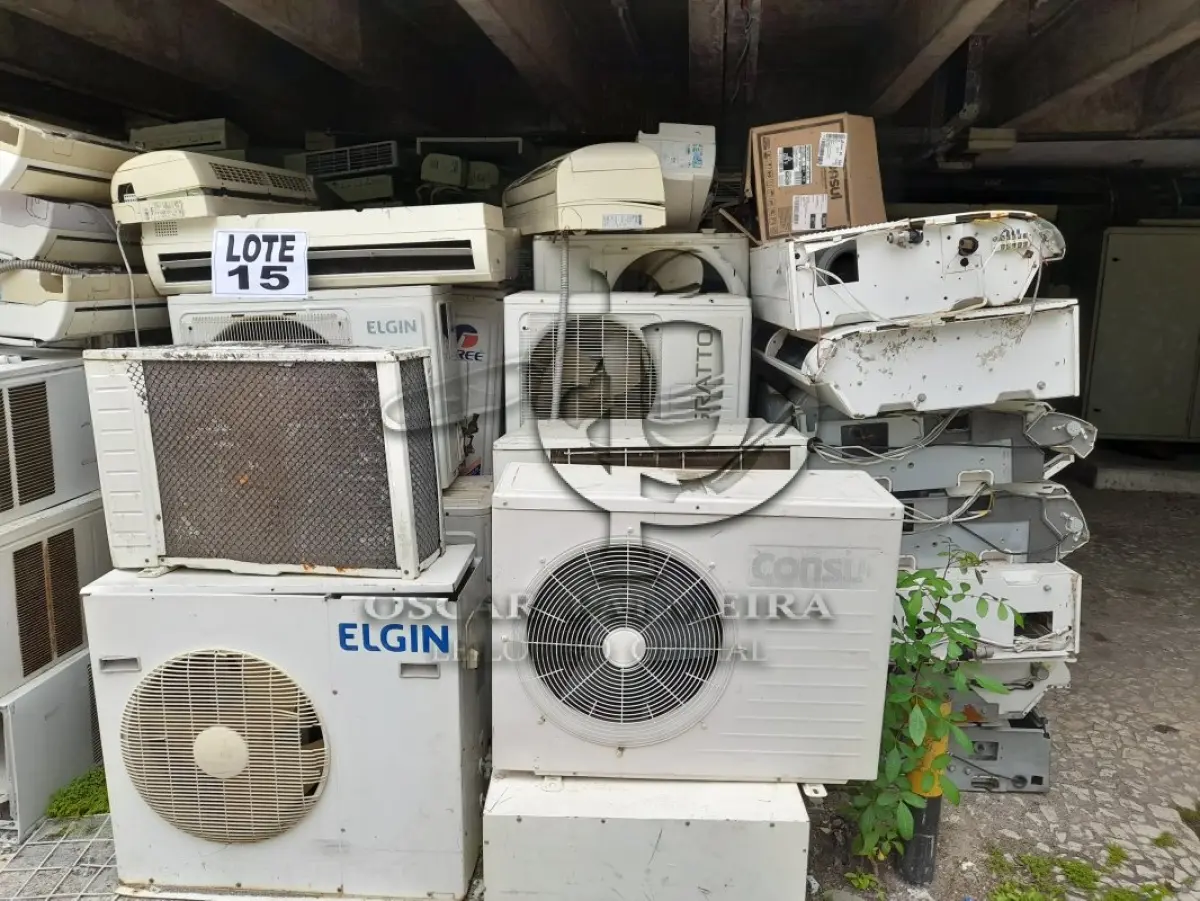 LOTE 015 - DIVERSOS BENS MÓVEIS COMPOSTO