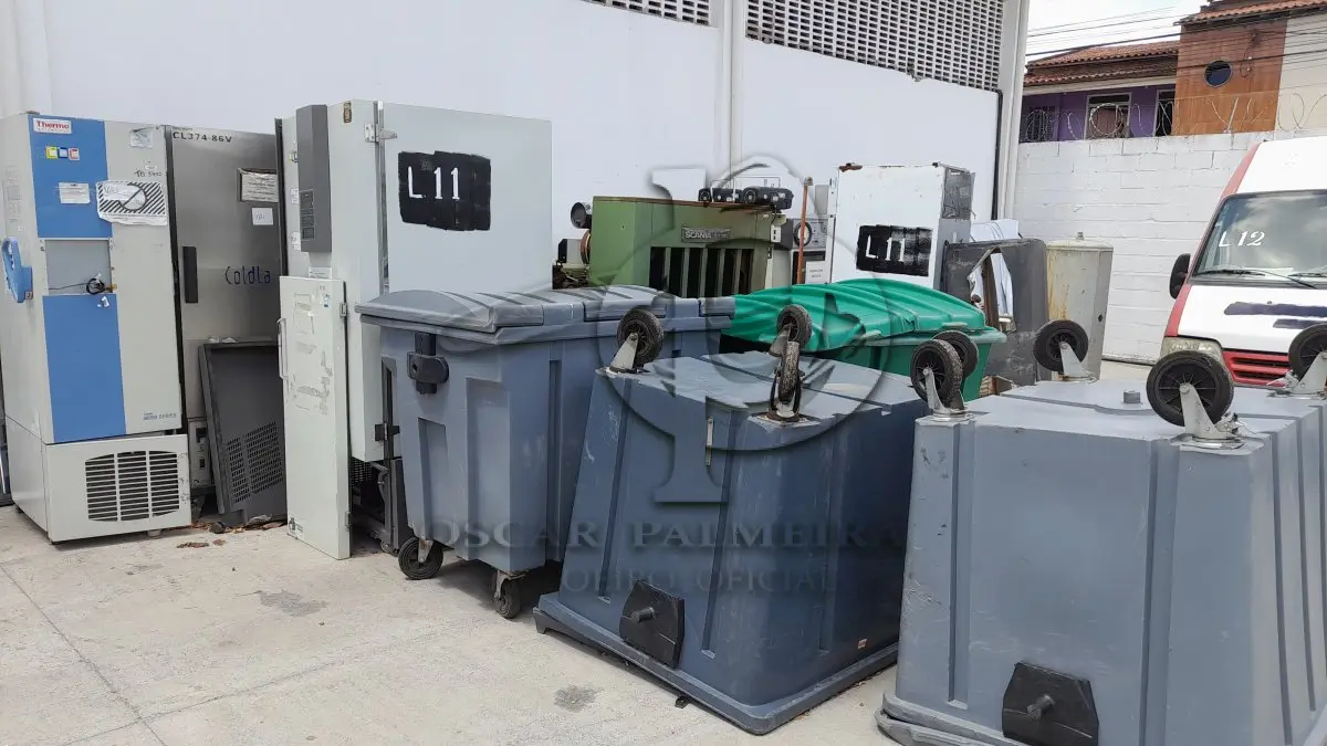 LOTE 011 - DIVERSOS BENS MÓVEIS COMPOSTO