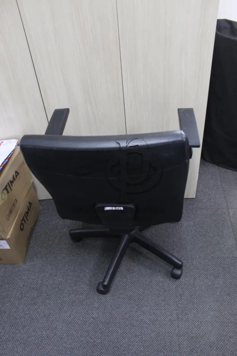 LOTE 0279 - MÓVEL DE ESCRITÓRIO