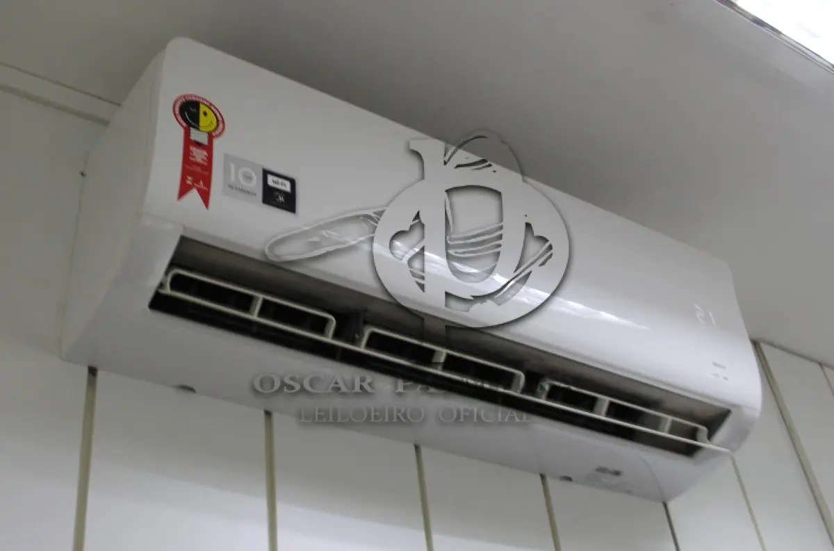 LOTE 0285 - AR CONDICIONADO