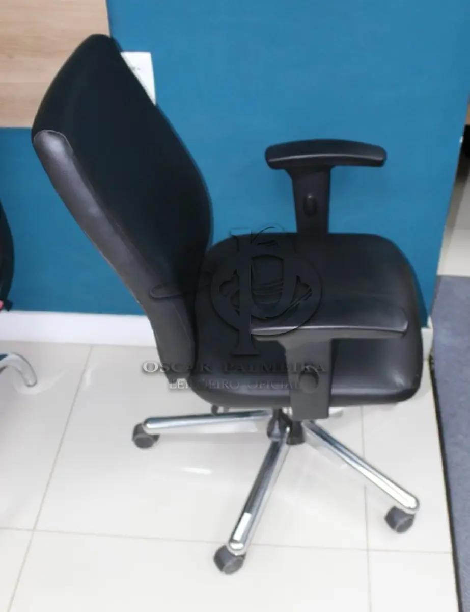 LOTE 0300 - MÓVEL DE ESCRITÓRIO