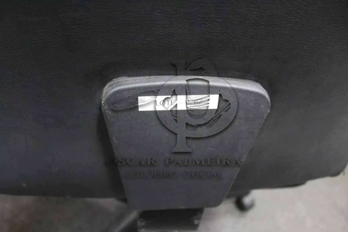 LOTE 0267 - MÓVEL DE ESCRITÓRIO