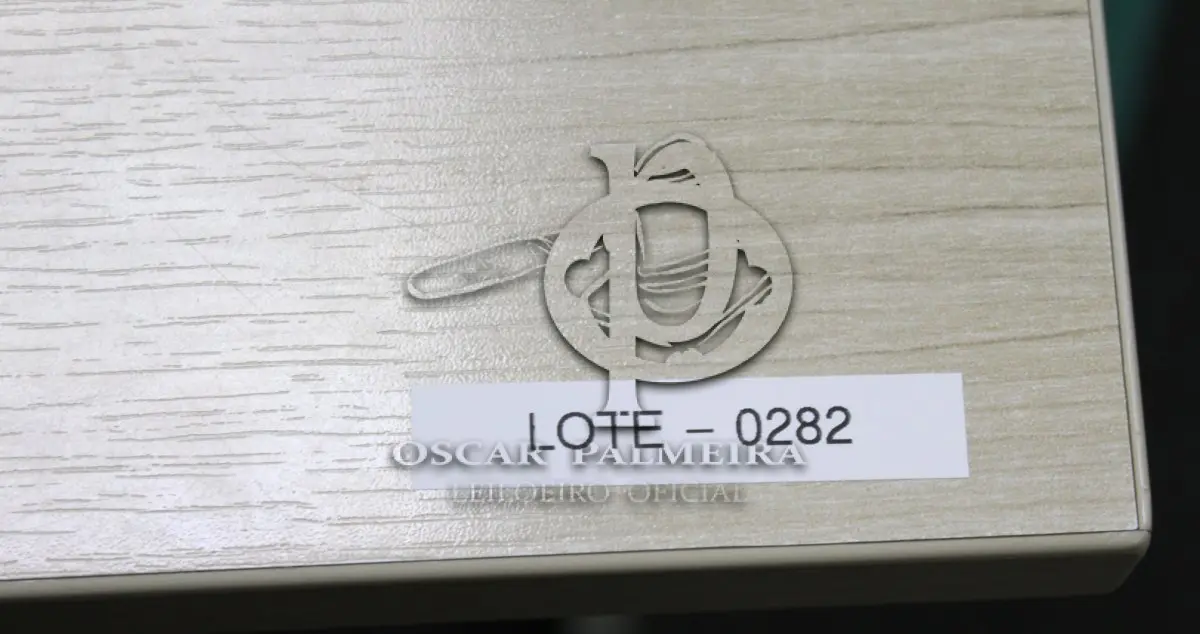 LOTE 0282 - MÓVEL DE ESCRITÓRIO