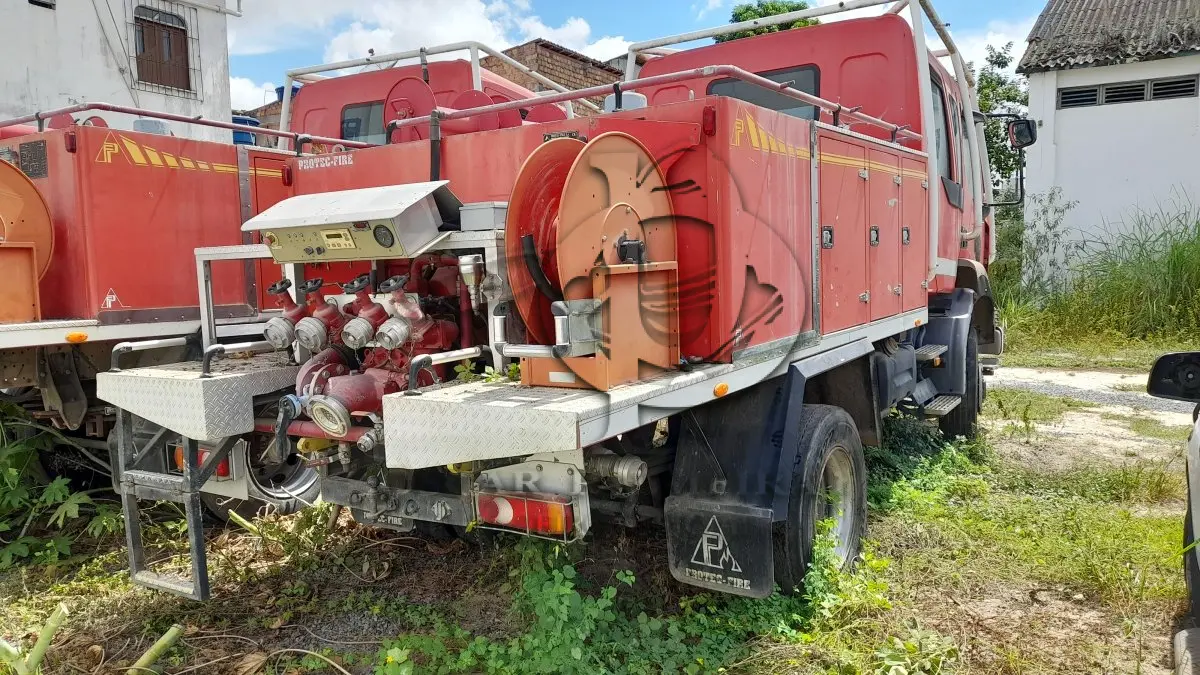 LOTE 001 - SUCATA DE CARROCERIA DE MIDLUM 220.14  / SUCATA DE QUADRICICULO