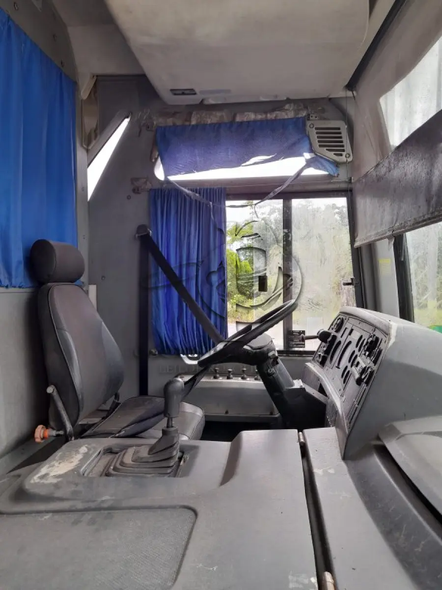 LOTE 017 - VEÍCULO  VW/COMIL TH UM (MOTOR-CASA) (MOTOR INCOMPLETO), ANO/MOD 2009/2009