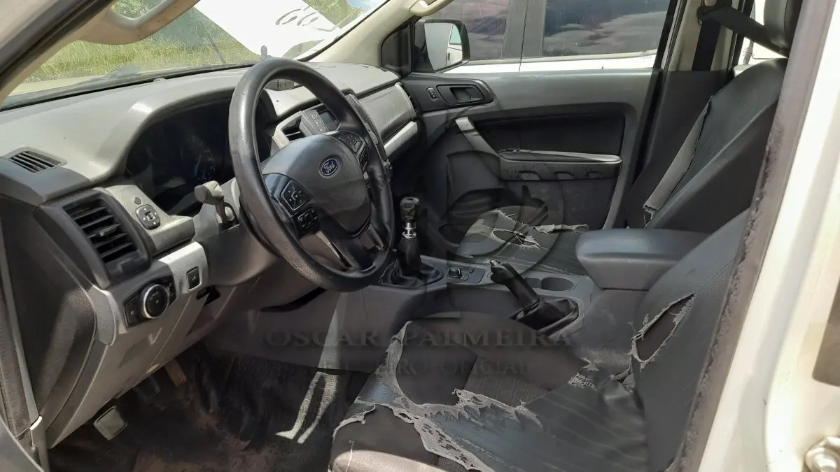 LOTE 035 - VEÍCULO: I/FORD RANGER XLSCD4 22C (MOTOR INCOMPETO), ANO/MOD 2017/2018