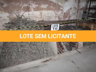 LOTE 010 - DIVERSOS MATERIAIS DE COBRE/FERRO/ALUMÍNIO COMPOSTO DE: CABOS DIVERSOS REVESTIDOS, ESTANTE, BIBINAS PARA MOTORES, TUBOS EM ALUMÍNIO, ESTICADORES EM FERRO, BUZINAS PARA TREM, EMENDAS, ESPAÇADORES, GARRAS, MANGUEIRAS, SAÍDAS DE COMPRESSOR, TOMADAS STECK, TRAVAS EM COBRE, PARAFUSOS, CHAVES SECCIONADORAS, FIO DE CONTATO, CABOS MENSAGEIROS, CABOS ENCAPADOS E SUSPENSORIOS, CILINDROS PARA COMPRESSOR, PISTÕES, COXINS, MANILHAS, PORTA ESCOVAS, TOMADAS, SWITCHS SISTEMA X, SUPORTES PARA LÂMPADAS, ELOS FUSÍVEIS, BARRAS CHATAS DE COBRE