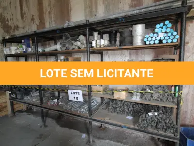 LOTE 010 - DIVERSOS MATERIAIS DE COBRE/FERRO/ALUMÍNIO COMPOSTO DE: CABOS DIVERSOS REVESTIDOS, ESTANTE, BIBINAS PARA MOTORES, TUBOS EM ALUMÍNIO, ESTICADORES EM FERRO, BUZINAS PARA TREM, EMENDAS, ESPAÇADORES, GARRAS, MANGUEIRAS, SAÍDAS DE COMPRESSOR, TOMADAS STECK, TRAVAS EM COBRE, PARAFUSOS, CHAVES SECCIONADORAS, FIO DE CONTATO, CABOS MENSAGEIROS, CABOS ENCAPADOS E SUSPENSORIOS, CILINDROS PARA COMPRESSOR, PISTÕES, COXINS, MANILHAS, PORTA ESCOVAS, TOMADAS, SWITCHS SISTEMA X, SUPORTES PARA LÂMPADAS, ELOS FUSÍVEIS, BARRAS CHATAS DE COBRE
