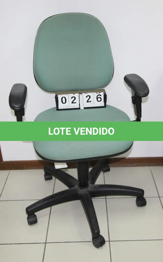 LOTE 226