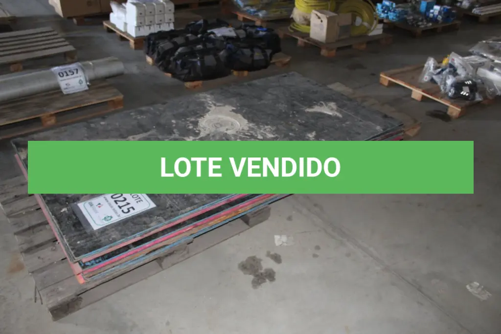 LOTE 215