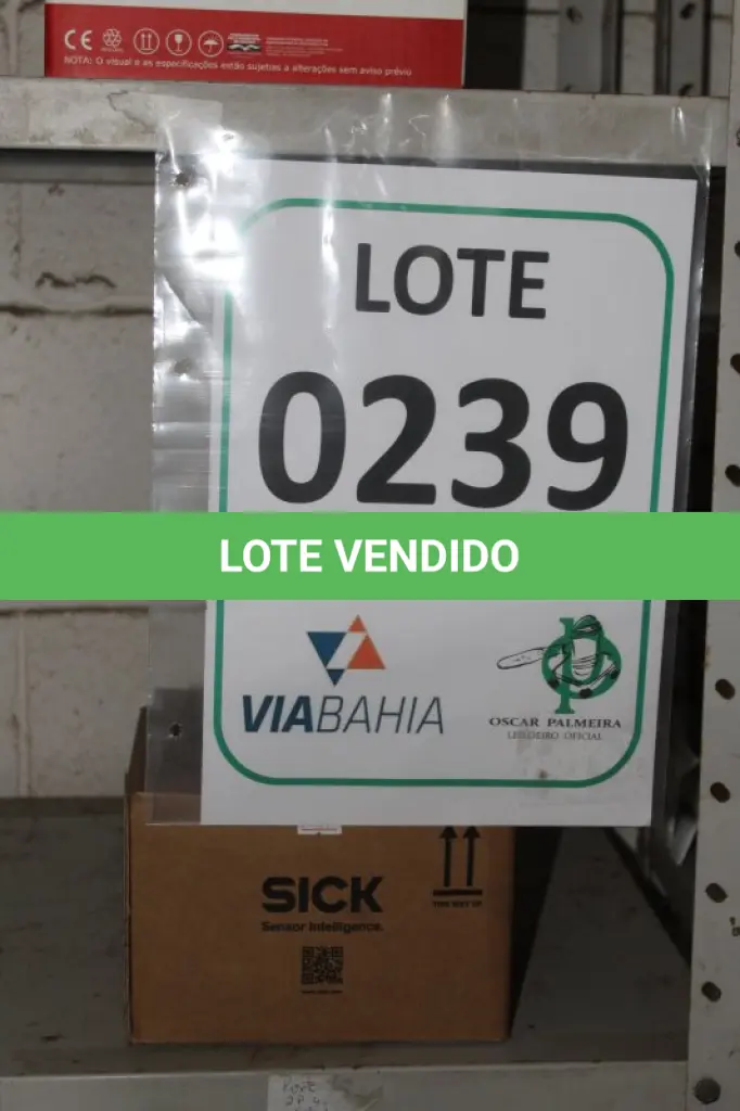 LOTE 239