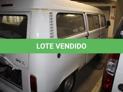 LOTE 015 - VEÍCULO - VW KOMBI, ANO/MOD 2013/2014.