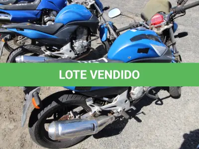 LOTE 098 - VEÍCULO; MARCA/MODELO: HONDA/CB 300R FAB/MOD: 2012/2012 PLACA: OLB1905 CHASSI: 9C2NC4310CR074301
