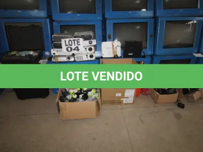 LOTE 004 - DIVERSOS MATERIAIS DE ESCRITÓRIO COMPOSTO DE: MONITORES EDUCACIONAIS, CAMERAS FOTOGRAFICAS, APARELHOS DE GPS, SISTEMA DE DECODIFICACAO, PROJETOR DE SLIDES, CAMERA DE BUSCA E RESGATE EM ESCOMBROS, RASTREADORES PORTÁTEIS, APARELHOS MULTIMÍDIA, FILMADORAS, CAMERAS PARA CIRCUITO, COLETORES DE DADOS, APARELHOS EXPLOSIMETRO, GRAVADOR DE DVD, MEGOMETRO DIGITAL