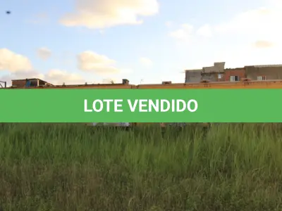 LOTE 003 - DIVERSOS MATERIAIS DE FERRO COMPOSTO DE:  03 VAGÕES DE TREM PARA PASSAGEIROS
