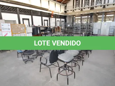 LOTE 002 - DIVERSOS MATERIAIS DE ESCRITÓRIO COMPOSTO DE: CATRACAS, MESAS PARA COMPUTADOR, CADEIRAS FIXAS E GIRATÓRIAS, REFRIGERADORES, FOGÕES, BOTIJÕES, BEBEDOUROS, PURIFICADORES DE ÁGUA, APARELHOS TELEFÔNICOS, RACK DE FERRO, QUADROS DE AVISO, MESAS PARA ESCRITÓRIO, ARMÁRIOS EM MADEIRA, GAVETEIROS EM MADEIRA, BANCOS EM MADEIRA, BAÚ EM MADEIRA, TELEVISOR, CAFETEIRAS, FORNOS DE MICROONDAS, PORTA PASTAS SUSPENSAS DE FERRO