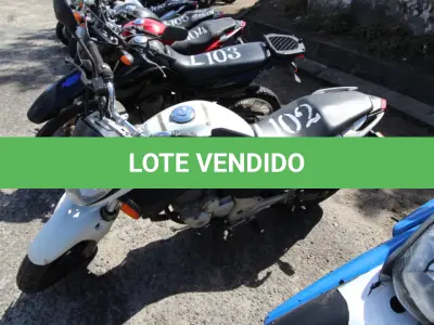 LOTE 102 - VEÍCULO; MARCA/MODELO: HONDA/CB 300R FAB/MOD: 2012/2012 PLACA: OLB0278 CHASSI: 9C2NC4310CR074090