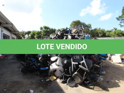 LOTE 024 - DIVERSOS MATERIAIS DE ESCRITÓRIO COMPOSTO DE: SOFÁS, LONGARINAS, POLTRONAS, CADEIRAS FIXAS, CADEIRAS GIRATORIAS, CADEIRAS PLASTICAS, CADEIRAS ESCOLARES