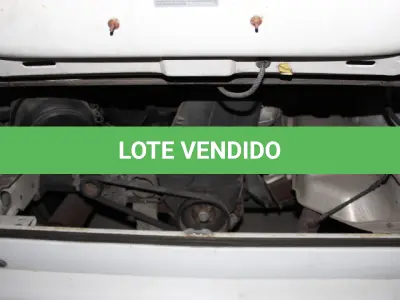 LOTE 015 - VEÍCULO - VW KOMBI, ANO/MOD 2013/2014.