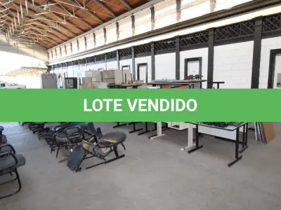 LOTE 002 - DIVERSOS MATERIAIS DE ESCRITÓRIO COMPOSTO DE: CATRACAS, MESAS PARA COMPUTADOR, CADEIRAS FIXAS E GIRATÓRIAS, REFRIGERADORES, FOGÕES, BOTIJÕES, BEBEDOUROS, PURIFICADORES DE ÁGUA, APARELHOS TELEFÔNICOS, RACK DE FERRO, QUADROS DE AVISO, MESAS PARA ESCRITÓRIO, ARMÁRIOS EM MADEIRA, GAVETEIROS EM MADEIRA, BANCOS EM MADEIRA, BAÚ EM MADEIRA, TELEVISOR, CAFETEIRAS, FORNOS DE MICROONDAS, PORTA PASTAS SUSPENSAS DE FERRO