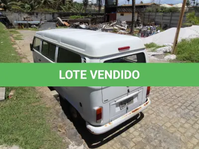 LOTE 012 - VEÍCULO - VW KOMBI, ANO/MOD 2013/2014.