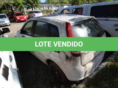 LOTE 021 - VEÍCULO: MARCA/MODELO: FORD/FIESTA 1.6 FLEX; FAB/MOD: 2009/2009; PLACA: JSL3666; CHASSI: 9BFZF55P598434217