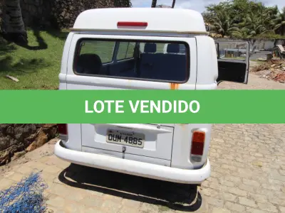 LOTE 011 - VEÍCULO - VW KOMBI, ANO/MOD 2013/2014.