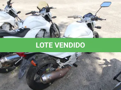 LOTE 108 - VEÍCULO; MARCA/MODELO: HONDA/CB 300R FAB/MOD: 2012/2012 PLACA: OLC8170 CHASSI: 9C2NC4310CR070467