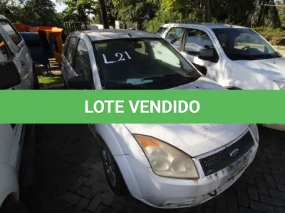 LOTE 021 - VEÍCULO: MARCA/MODELO: FORD/FIESTA 1.6 FLEX; FAB/MOD: 2009/2009; PLACA: JSL3666; CHASSI: 9BFZF55P598434217