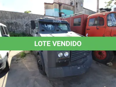 LOTE 047 - SUCATA DE VEÍCULOS:    CARROCERIA DE CAMINHÃO 1519, CHASSI 34501312364353 (SEM CERTIDÃO) (MOTOR 34591510030810)    CAMINHÃO 709, CHASSI 9BM688101LB868675 (MOTOR SEM CONDIÇÃO DE UTILIZAÇÃO)