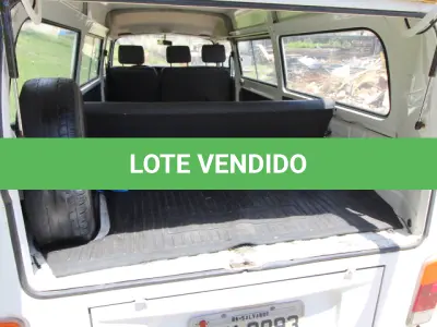 LOTE 012 - VEÍCULO - VW KOMBI, ANO/MOD 2013/2014.