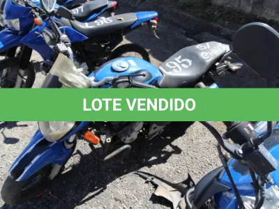 LOTE 095 - VEÍCULO; MARCA/MODELO: HONDA/CB 300R FAB/MOD: 2012/2012 PLACA: OLB8228 CHASSI: 9C2NC4310CR070407
