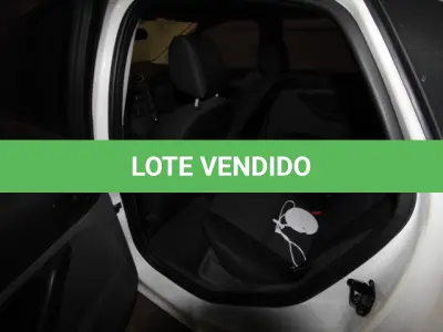 LOTE 009 - VEÍCULO - FORD FOCUS HC FLEX, ANO/MOD 2011/2012.