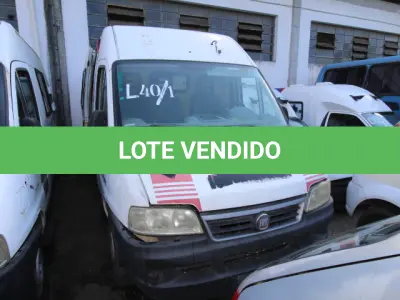 LOTE 040 - SUCATA DE VEÍCULOS:    DUCATO MC RONTAN, CHASSI 93W245G34B2056975    GOL PATRULHEIRO 1.5, CHASSI 9BWCB05X95P063373