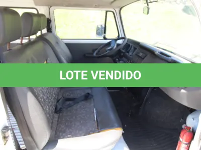 LOTE 012 - VEÍCULO - VW KOMBI, ANO/MOD 2013/2014.