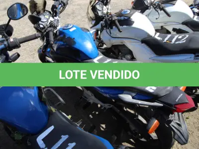 LOTE 111 - VEÍCULO; MARCA/MODELO: HONDA/CB 300R FAB/MOD: 2012/2012 PLACA: OLC3554 CHASSI: 9C2NC4310CR074177